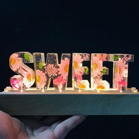 Resin Alphabet, Flowers in Resin, Dried Flowers for Resin, Flower Resin Art, Custom Resin Name with Flowers - Cushy Pups